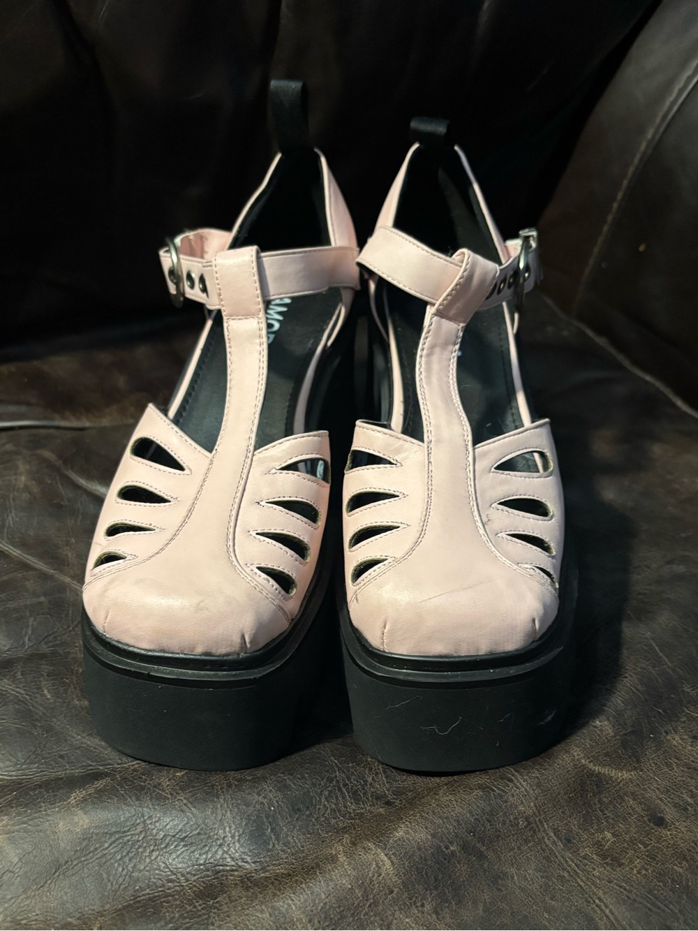La Moda Dolls Kill Pink T-Strap Platform Heeled Sandals with Black Sole - Picture 2 of 5